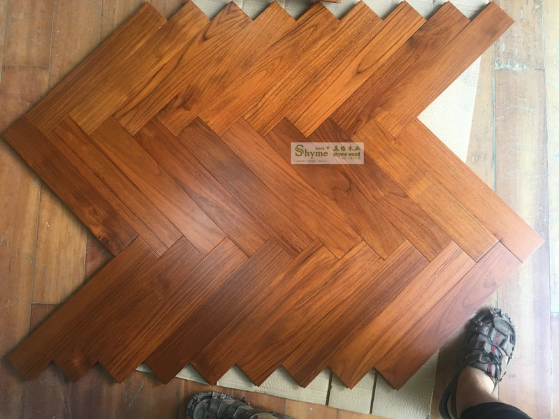 柚木人字拼纯实木地板锁扣地暖免龙骨耐磨地板广州厂家直销|ms