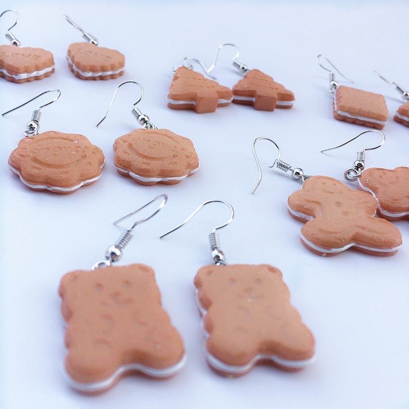 Cream Sandwich Biscuits Creative Bear Gingerbread Man Earrings display picture 1