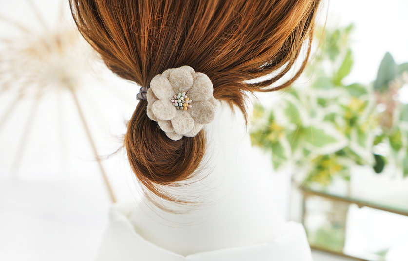 Fashion New Korean Woolen Handmade Cloth Flower Hair Tie Hair Tie Sweet Korean Rubber Band Hair Tie display picture 3
