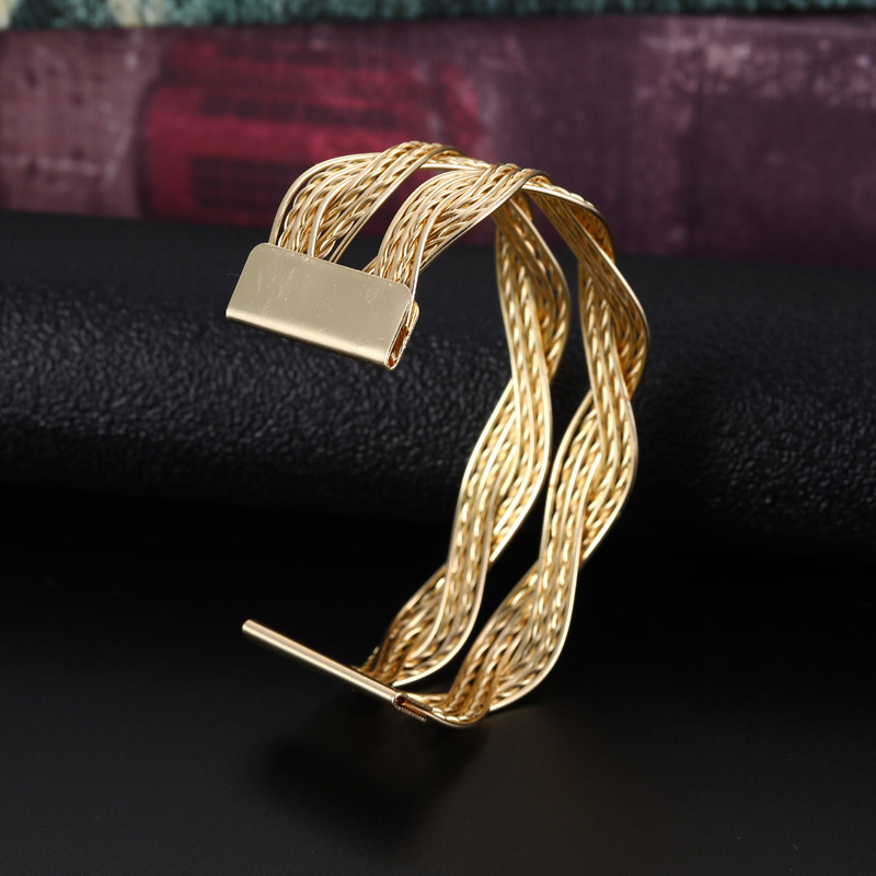 Fashion C Shape Alloy Women's Bangle display picture 5