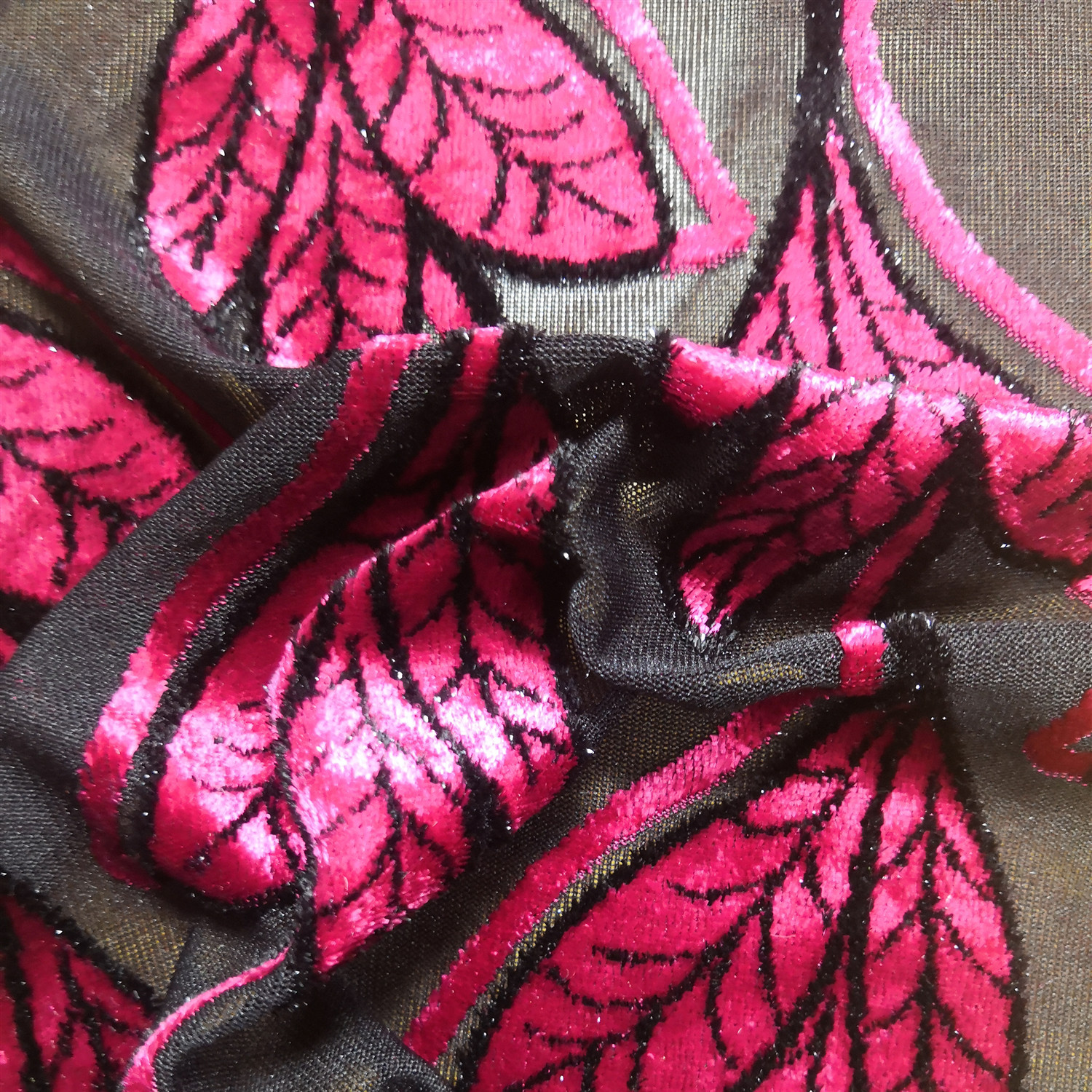 厂家供应 天鹅绒面料 围巾旗袍中老年装面料