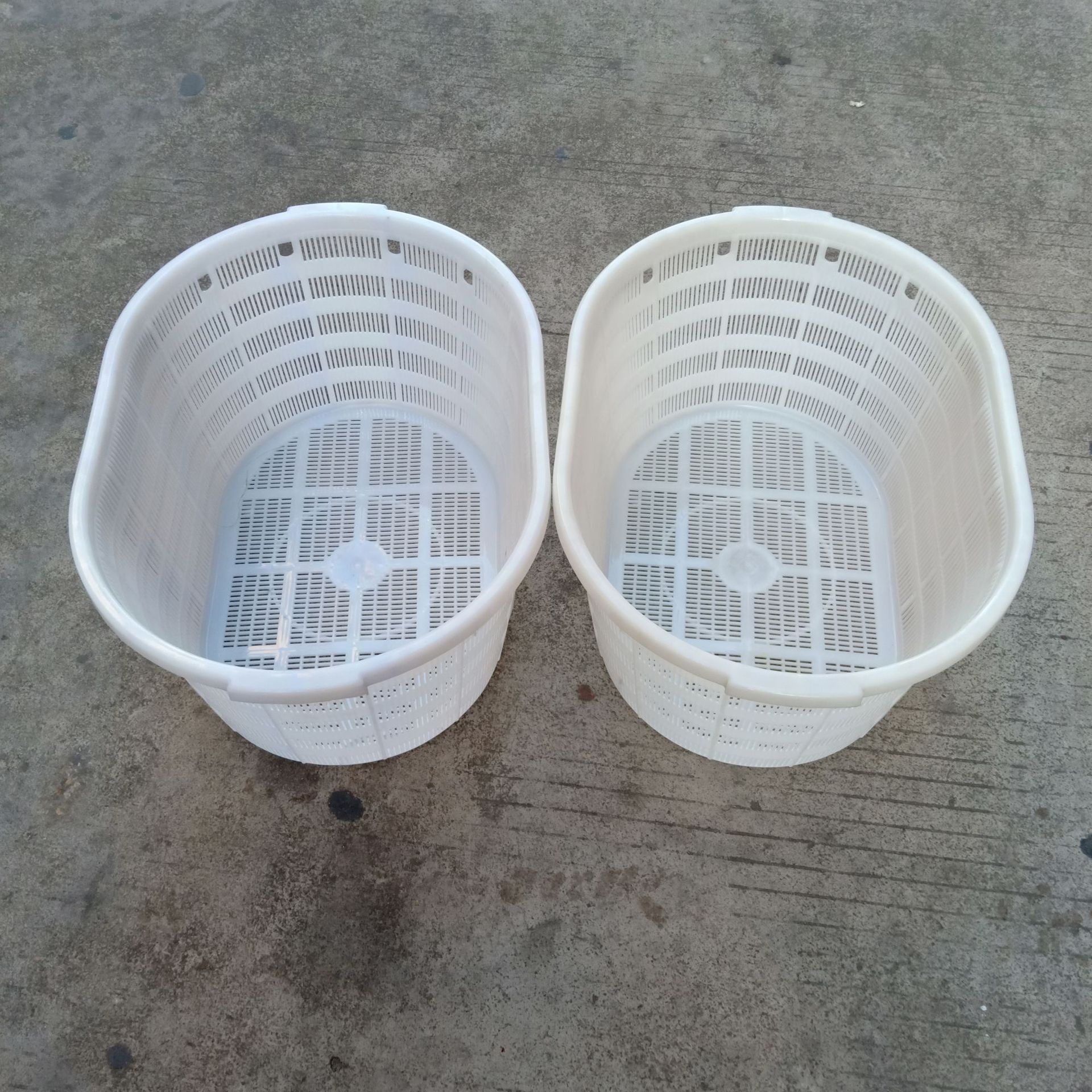 厂家圆形塑料白色西瓜箩筐 可套式周转箩 塑胶加厚箩柑橘鱼虾筐
