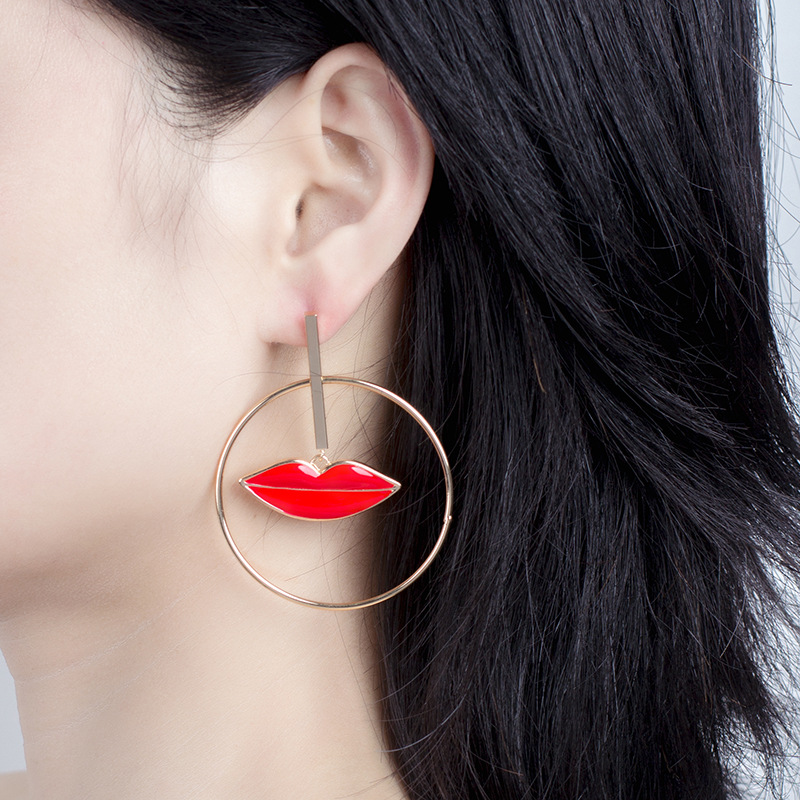 Fashion New Asymmetrical Eyes Lips Big Circle Alloy Earrings For Women display picture 2