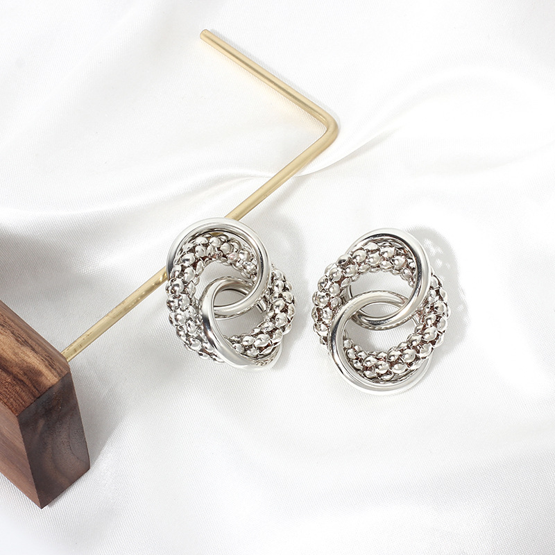 14g Weight Earrings Classification Wedding, Travel Occasion Women'S Gender Fashion Style Gold, Silver Color Fashion Round Metal Earrings Wholesale 5
