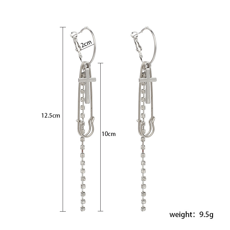 Hot Selling Fashion Hip Hop Retro Temperament Claw Chain Tassel Earrings display picture 1