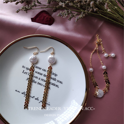 Hanfan jewelry professionally designs and customizes real gold electroplated mosquito coil clips screw clips ear clips necklace rings source factory