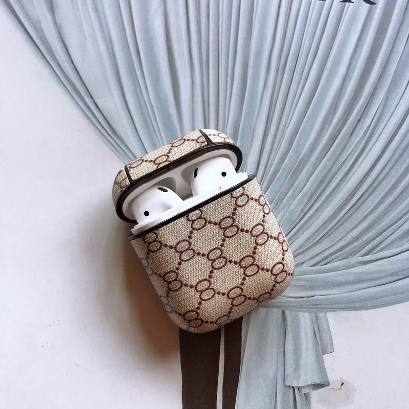 AirPods Case in Apricot