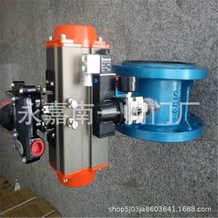 D641X-16C 气动执行器带三连件铸钢蝶阀 DN125 法兰软密封蝶阀