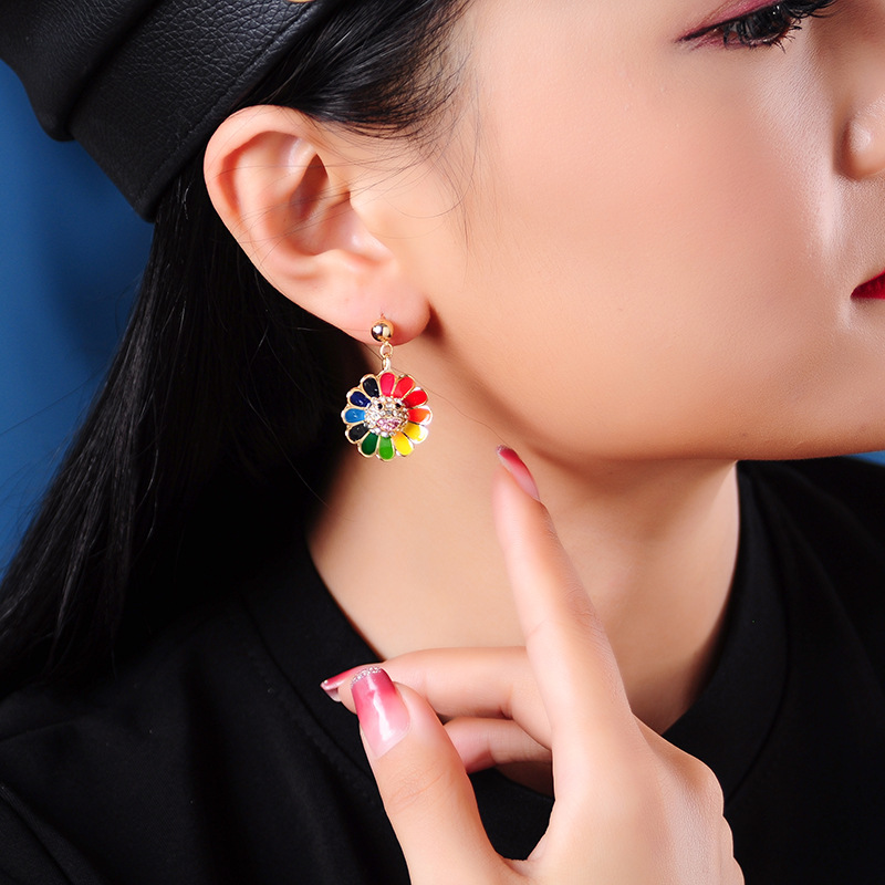 E9102304 Koreanische Mode S925 Silber Nadel Ohrringe Internet-promi-trend All-match-ohrringe Temperament Diamant Blumen Ohrringe display picture 12