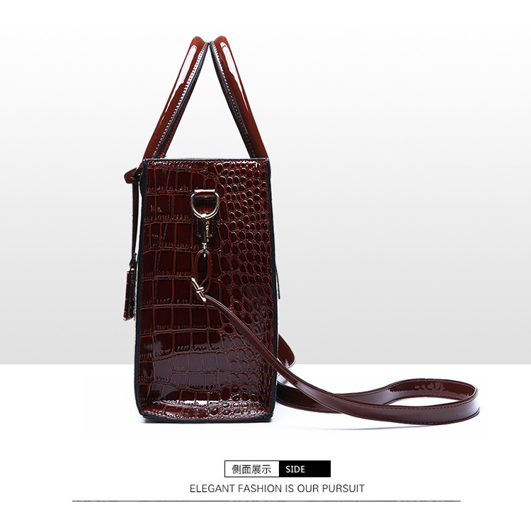 Crocodile Pattern Shoulder Bag Three-piece Set Wholesale Nihaojewelry display picture 9