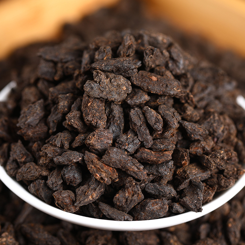Yunnan Pu'er tea Cooked tea 500g Glutinous rice Tea Fossil Loose tea Aged Pu 'er Tea Tea Scrap Silver wholesale