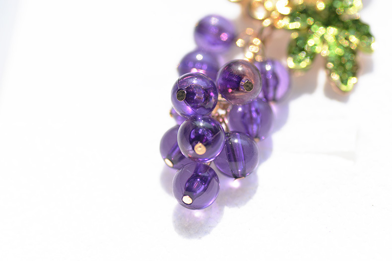 Brooches Classification Casual, Holiday, Tea Party Occasion Retro Pin Fruit Alloy Resin Plating Inlay Rhinestones Unisex Brooches