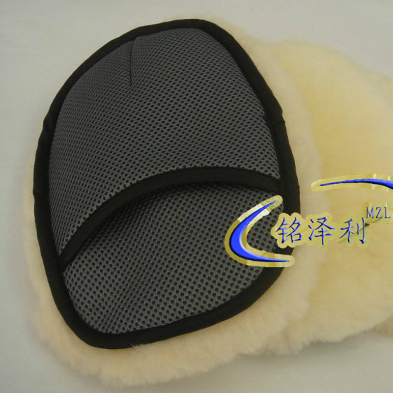 供应高档日式熊掌单面擦车手套 皮毛一体羊毛擦车手套 洗车工具|ru