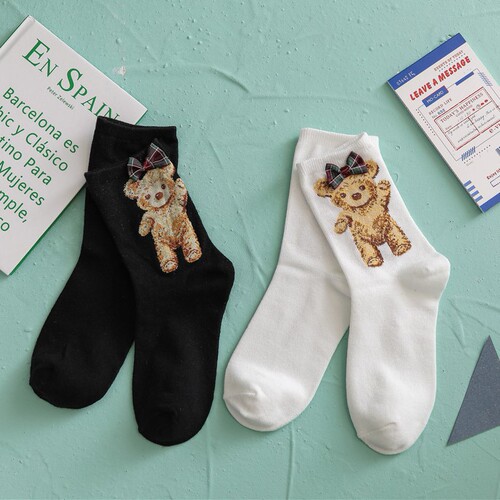 19 new style Japanese bow mid-calf socks cute bear girl socks ins black and white student cotton socks wholesale