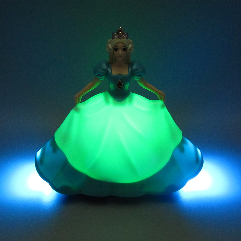 Los nuevos niños educativos princesa eléctrica juguete móvil elevación 360 grados de rotación que cambia color música ligera Venta caliente