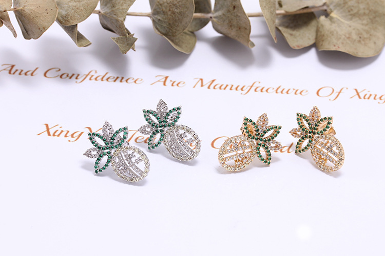 Fashion Zircon Pineapple Earrings Wholesale display picture 3