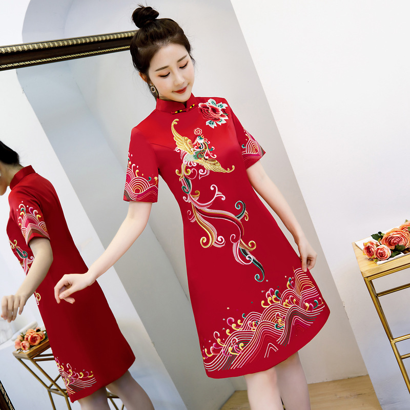中国风旗袍2020春装新款中式复古绣花旗袍裙中长款改良连衣裙女装