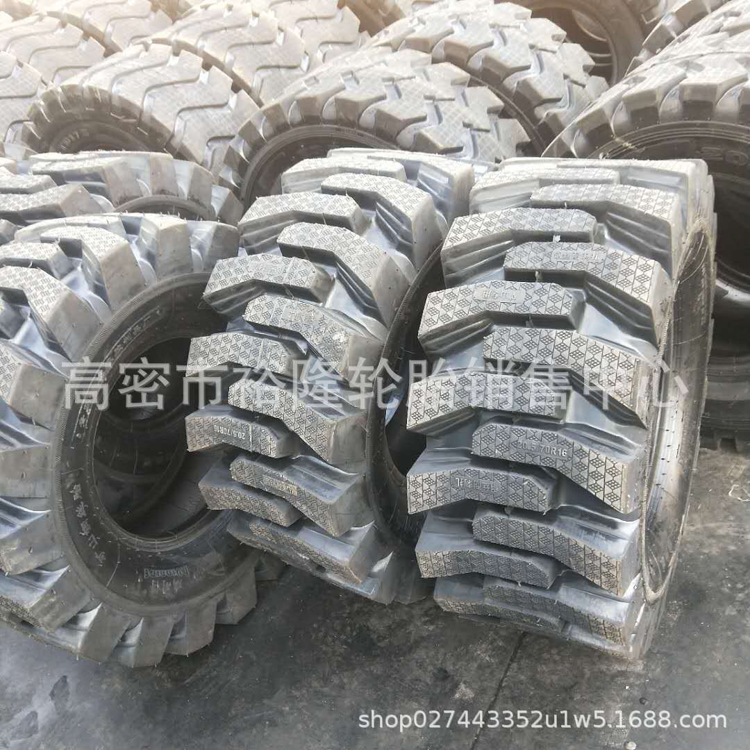 半实心轮胎140016 20.5/70r16人字16/70-2023.5-25工程装载机