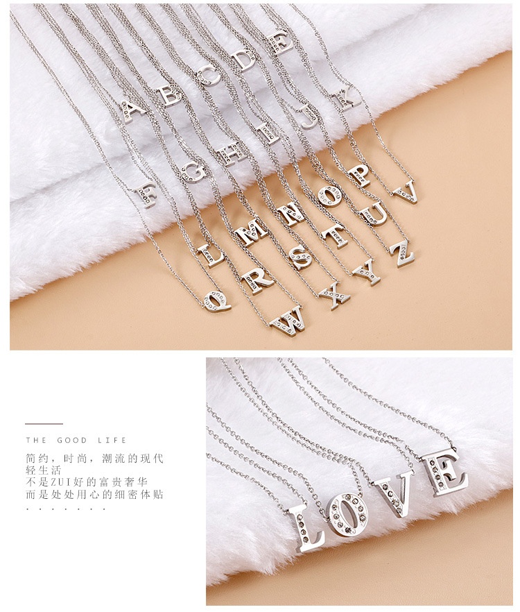 Fashion Letter Titanium Steel Plating 18K Gold Plated Women'S Necklace display picture 5