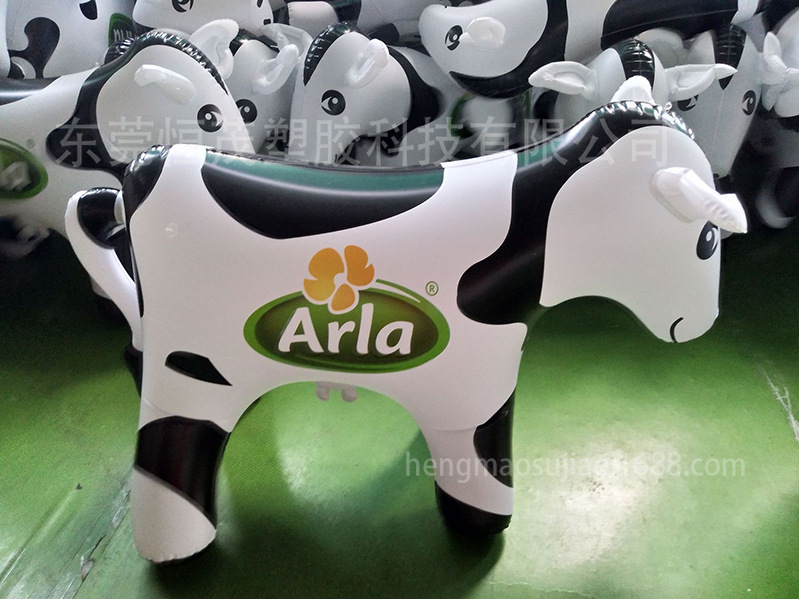 PVC  充气奶牛 公仔 PVC充气小奶牛 充气奶牛气模型 充气动物模型