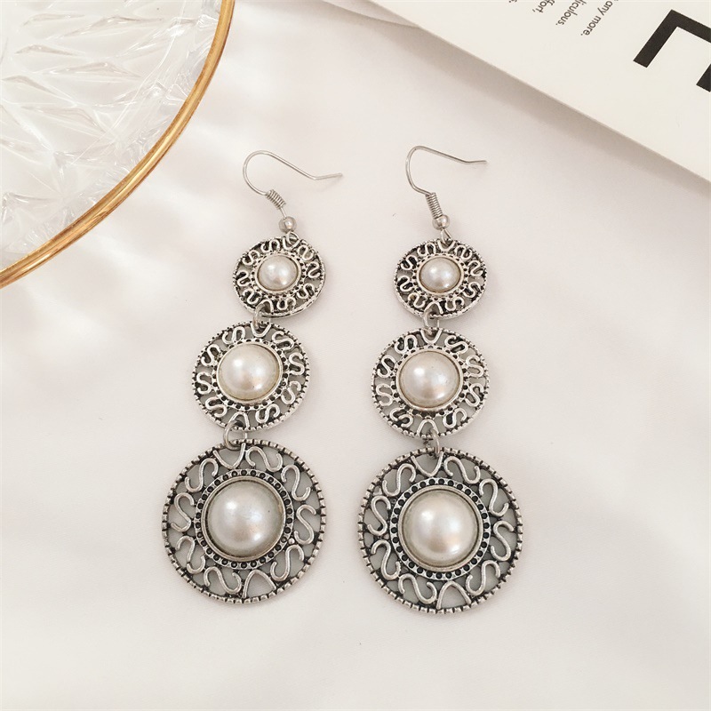 Vintage Ethnic Style Three-layer Pearl Ring Hat Earrings Tassel Gemstone Earrings Wholasale Fashion display picture 2