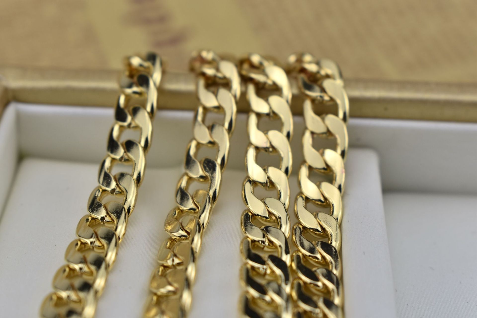 K Gold Plated Chain Necklace Minimalist Style For Women_voghion.com