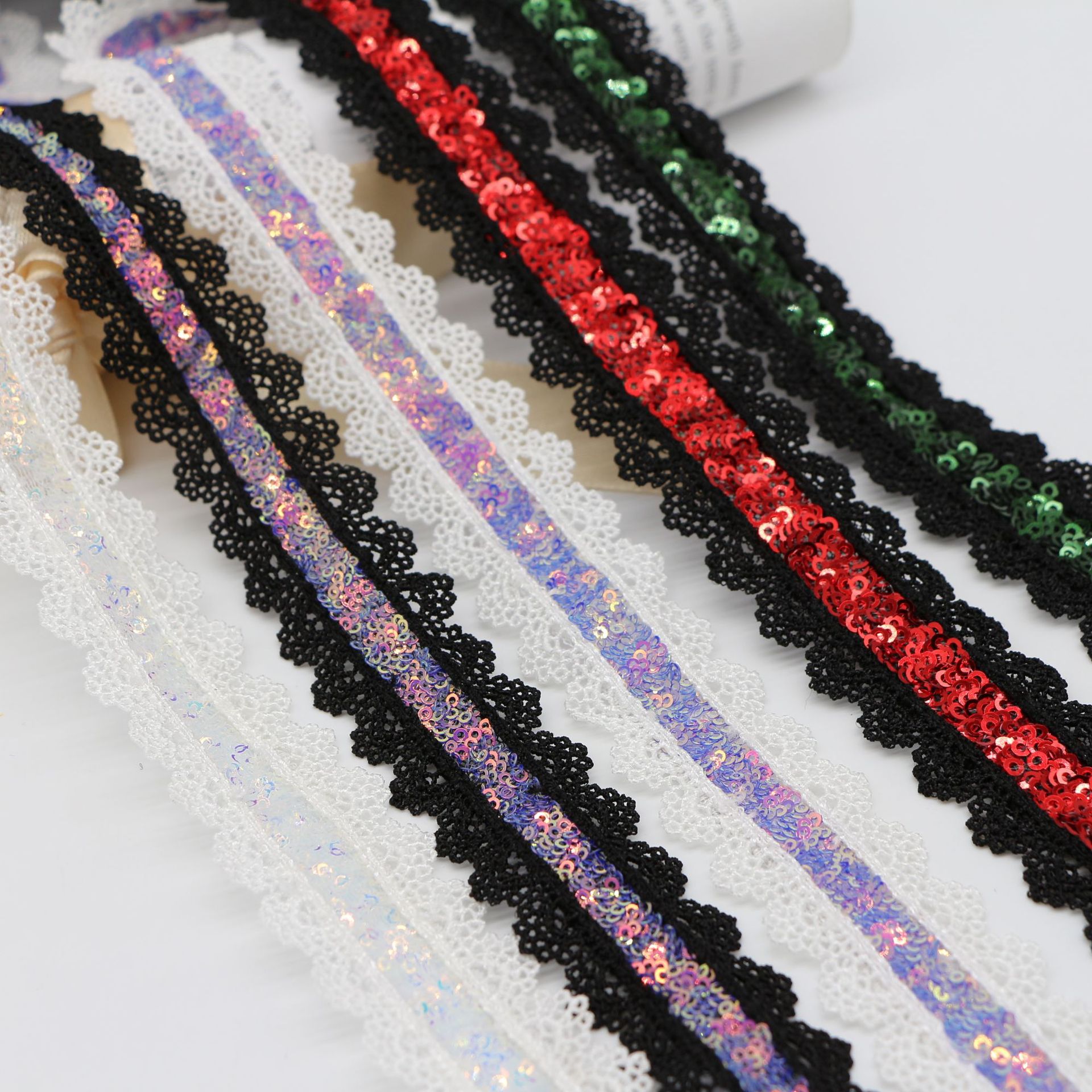 跨境新款2.5cm宽亮片水溶花边织带闪亮珠片婚纱发饰蝴蝶结DIY材料