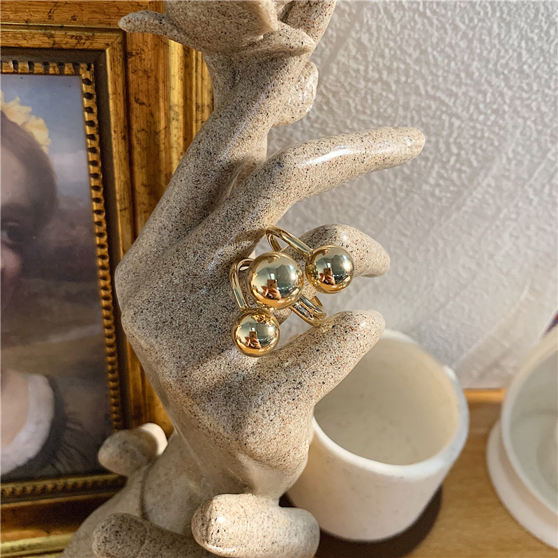 metal spiral ball fashion ring