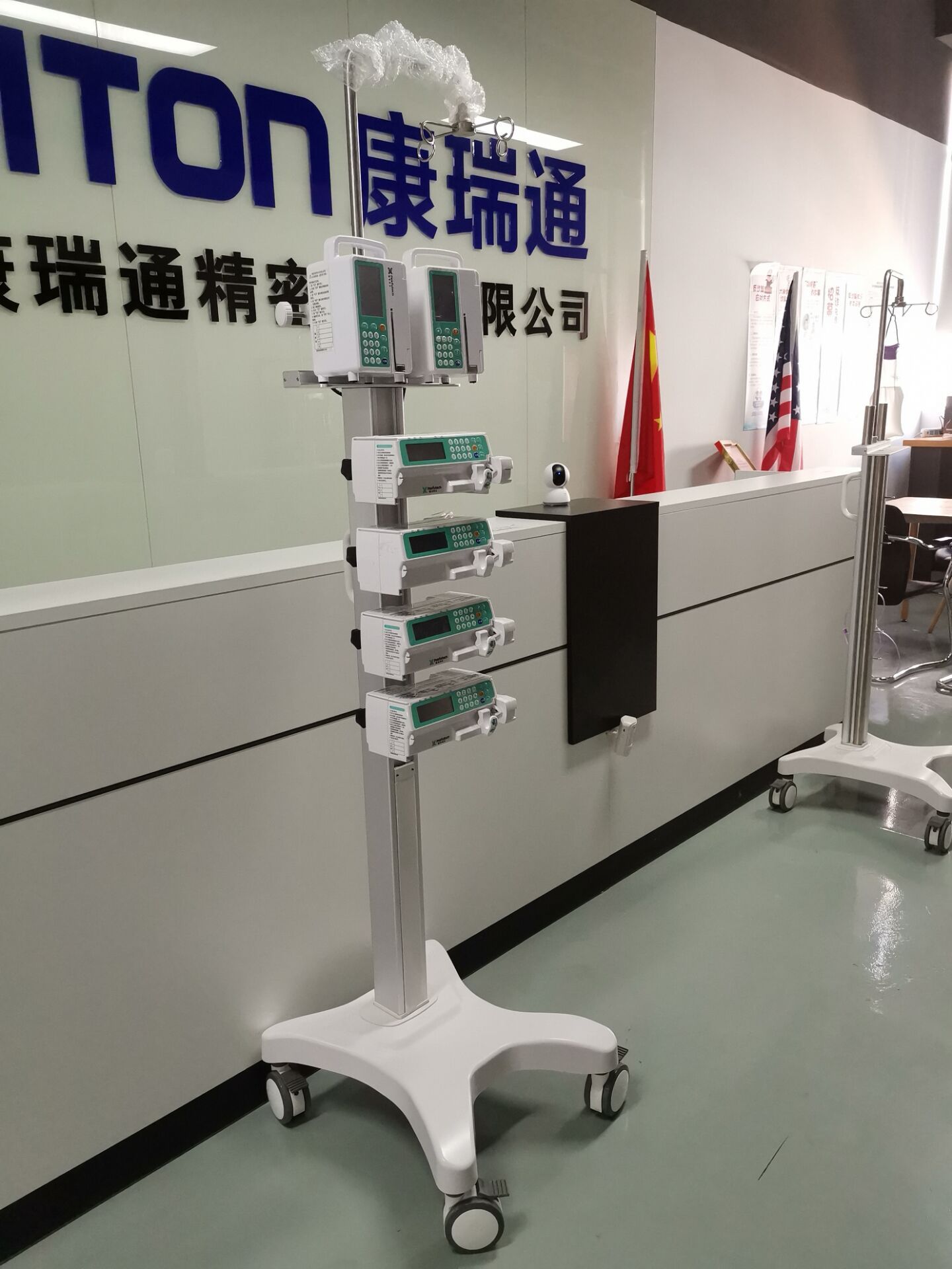 注射泵推车输液泵 4+2 配电源管理推车支架工作站 输液泵挂架支架