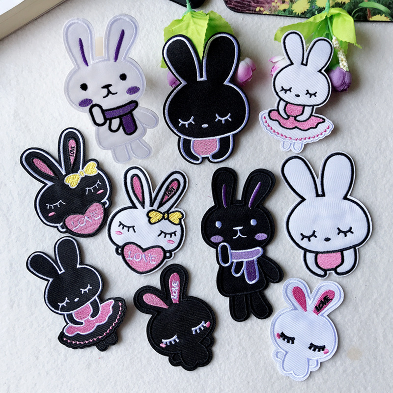 现货可爱卡通黑白兔布贴 可缝可烫服装装饰绣花章 电脑绣花补丁贴|ru