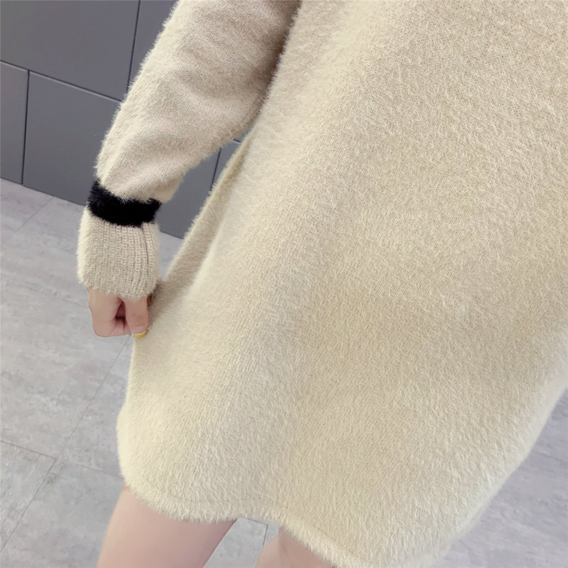 Pull femme en Faux velours - Ref 3414245 Image 51