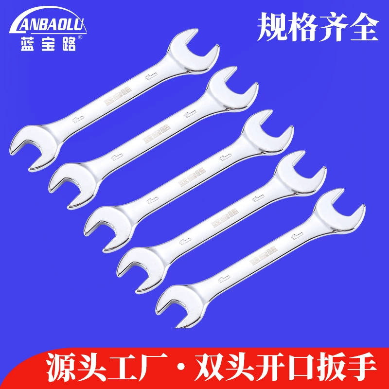 Simple wrench, mirror effect