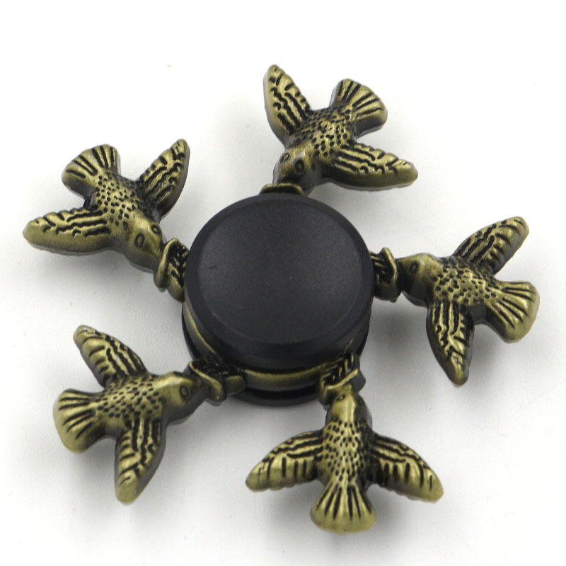 古铜色指尖陀螺