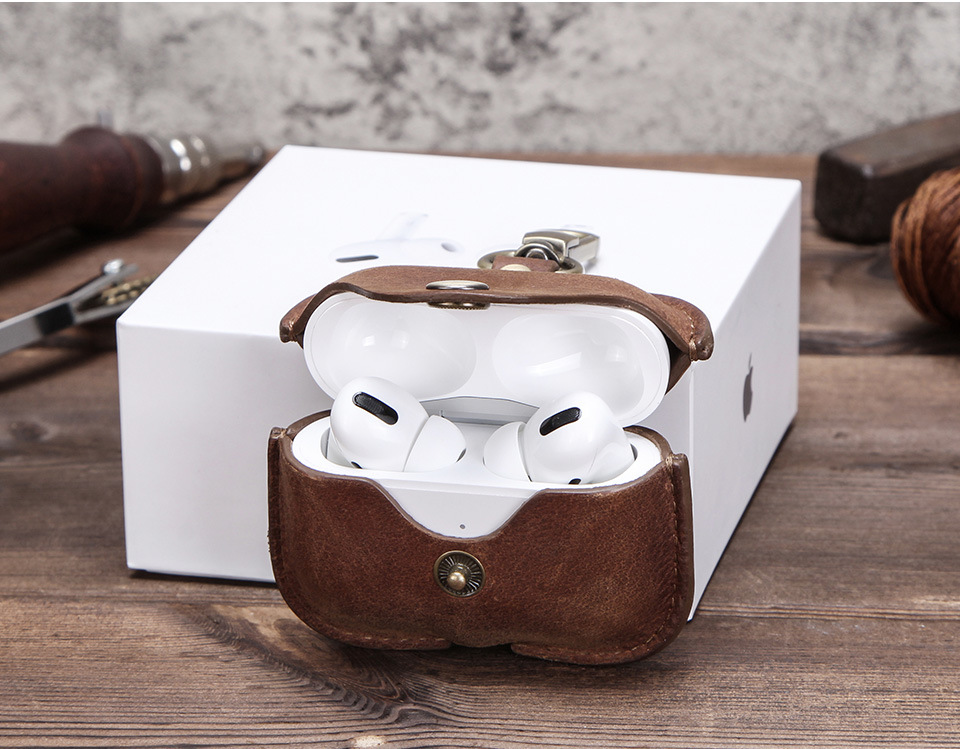 CF1108_airpods-pro-dark-brown_