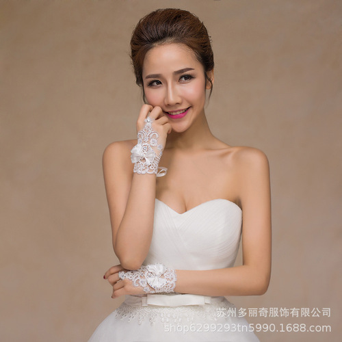 Wedding Gloves Etiquette White Short Gloves Bow Diamond Lace Fingerless Beautiful Wedding Dress Accessories