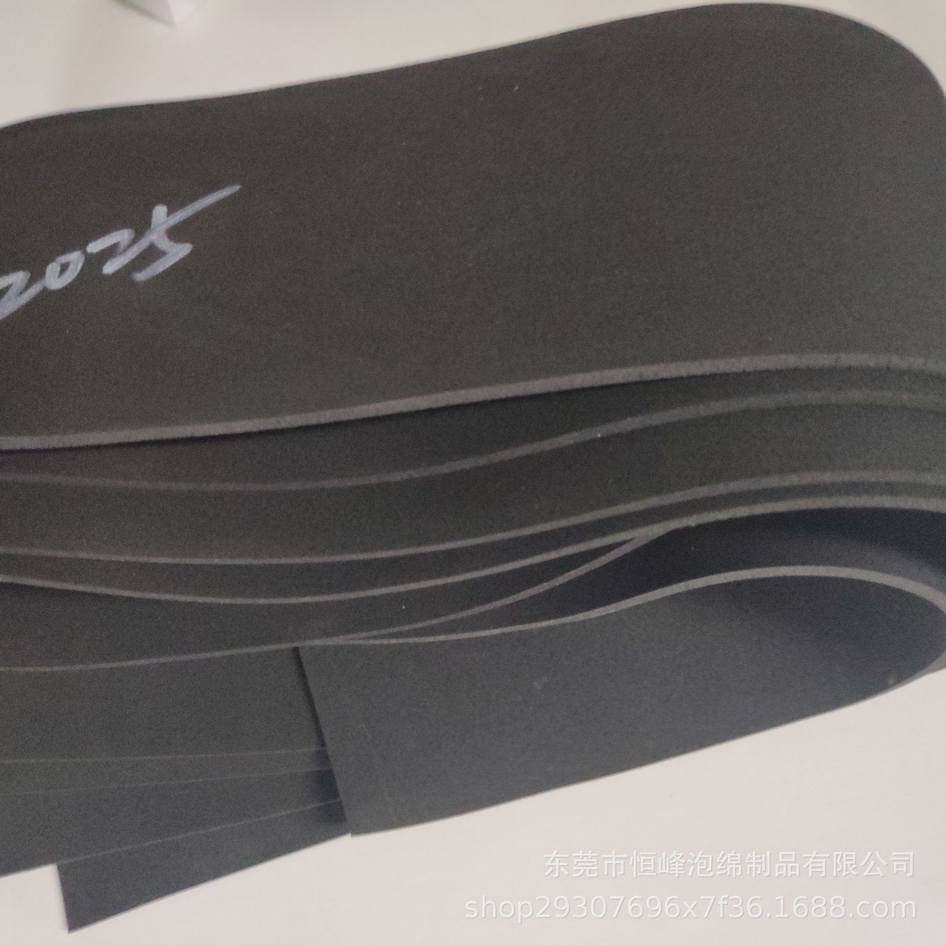 防震抗压缩cr氯丁橡胶泡棉片儿  金属配件长期防护密封耐燃材料