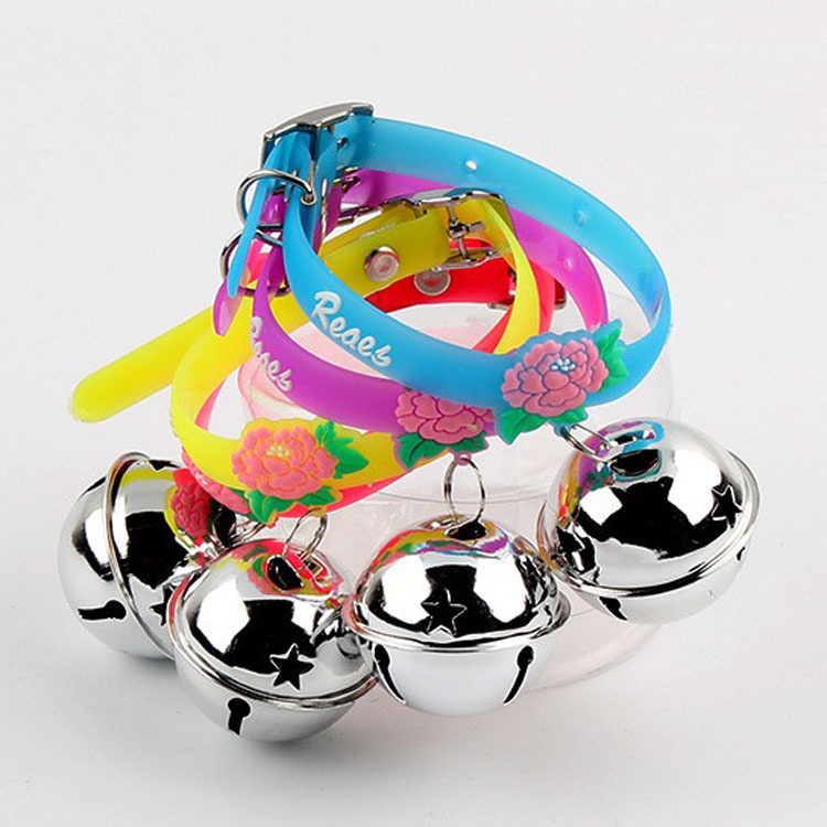 Pets Silicone collar Cats and dogs bow Small bell A collar for a horse Pet collars Small bell A generation of fat