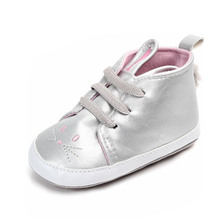 特价春秋新款0-1岁女宝宝甜美兔子刺绣工艺软底防滑耐磨学步鞋
