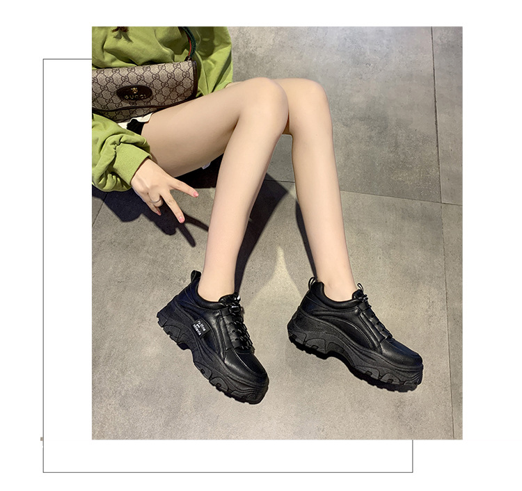 Women's Sports Solid Color Round Toe Chunky Sneakers display picture 3