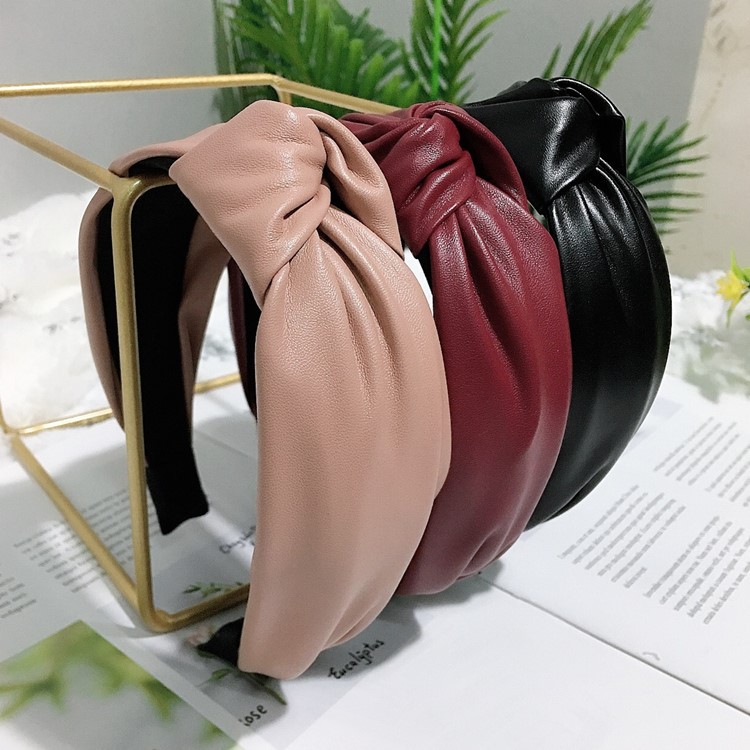 New Pu High-end Headband Korean Style Knotted Wide Edge Fashion Hair Accessories Hairpin display picture 2