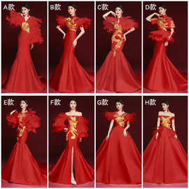 中国风性感红色羽毛演出服女舞台走秀夸张旗袍长款优雅庆典晚礼服