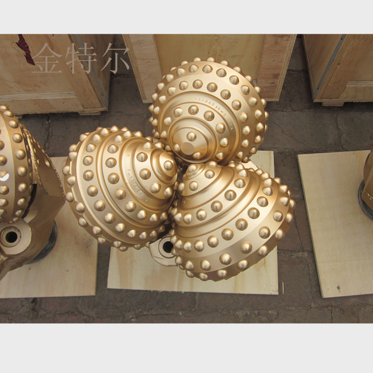 新疆13 3/4寸342.9mm三牙轮钻头 矿山用钻头
