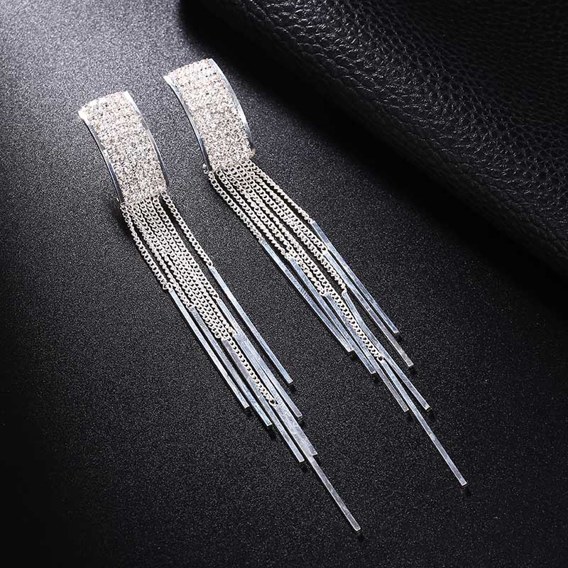 Nihaojewelry Exaggerated Long Chain Tassel Square Diamond Earrings Wholesale Jewelry display picture 4