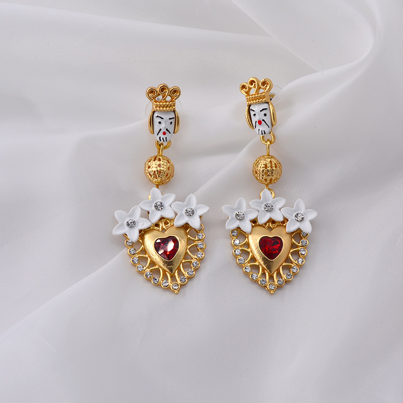 Nouvelle Européen Et Américain Style Baroque Style Poupée Boucles D'oreilles Longue Rétro Élégance De Mode Tête Boucles D'oreilles Femme Boucles D'oreilles Coréenne Style display picture 9