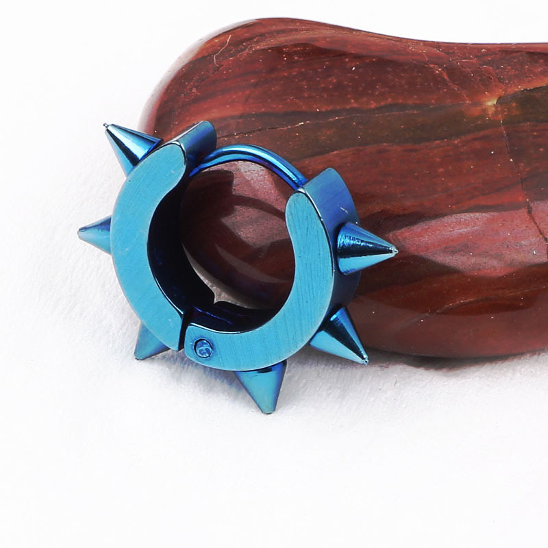 Pointed titanium steel lip stud product view