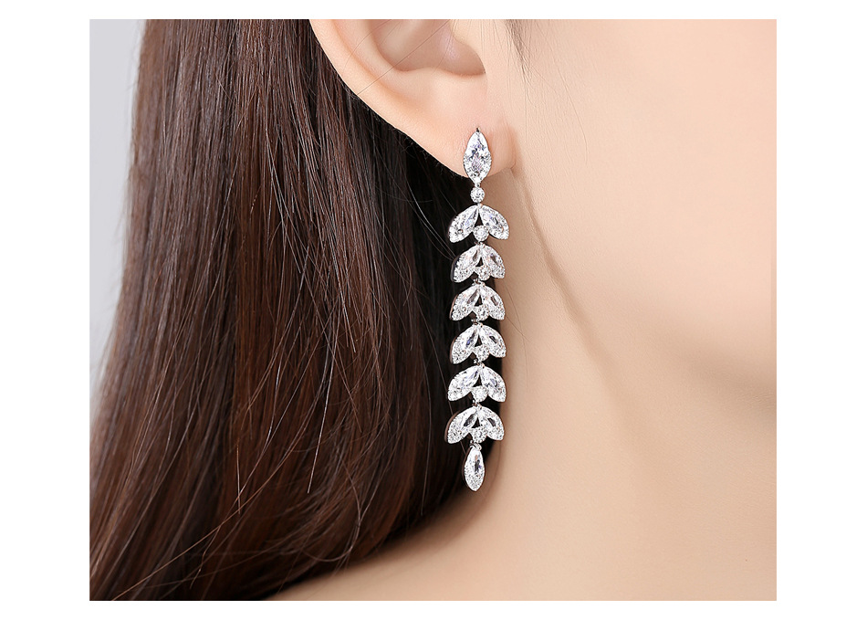 Fashion Willow Leaf Studs Korean New Copper Inlaid Zircon Earrings Long Leaf Earrings display picture 3