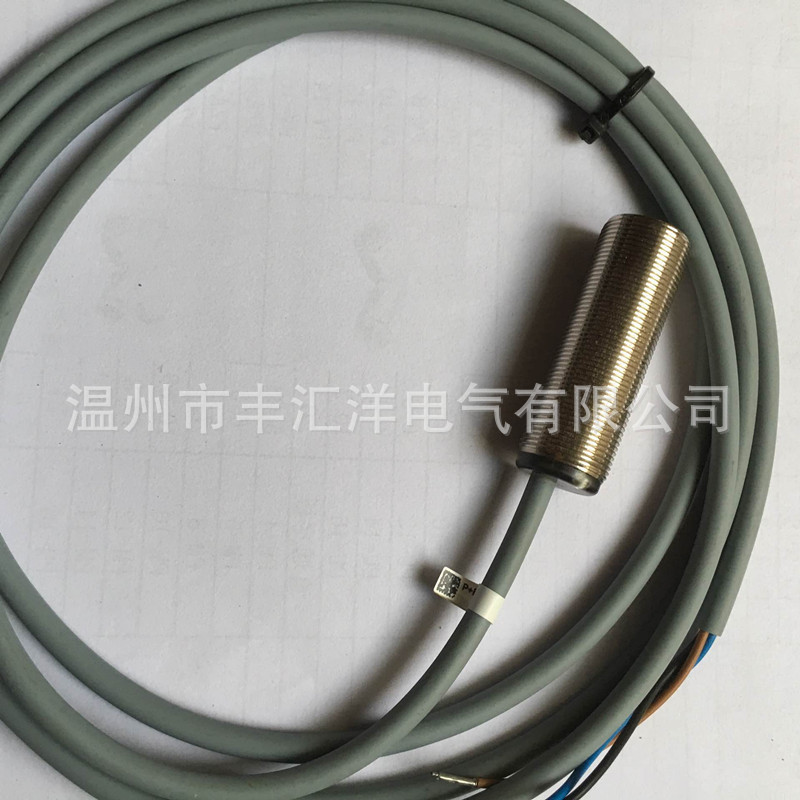 全新电感式接近开关 NBB4-12GM40-E0三线NPN常开24V传感器