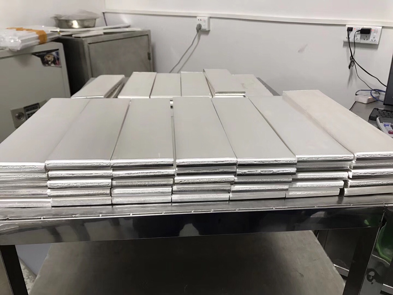 【国标一号银板】15kg纯银锭银板白银电镀首饰原料9999高品质大厂-阿里巴巴