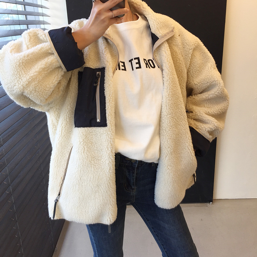 Women's Lamb Wool Coat With Pocket Detail And Stand Collar_voghion.com