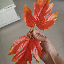 仿真秋天 红黄色两叉秋天 秋天落叶 秋天编织袋布料圈装饰叶片配